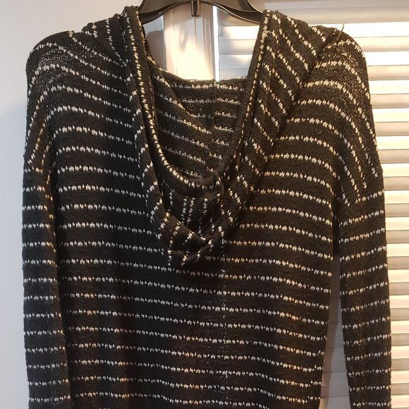Elan Sweater - Super light/Super Cute - Picture 7 of 9